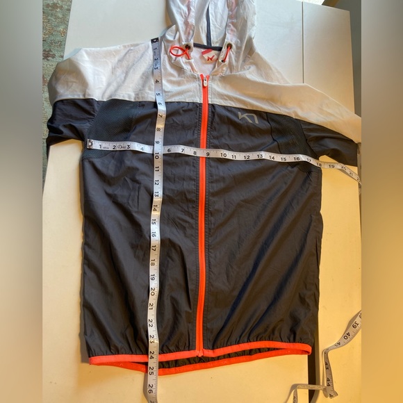 Kari Tara Full Zip Windbreaker Hoodie Zip Front Pockets Hood Drawcord Sz XSmall - Picture 15 of 15